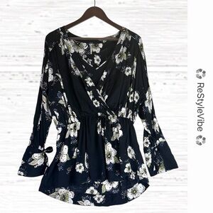 FREE PEOPLE Women’s Size S Blouse Top Shirt Boho Fit Floral Tunic Style Romantic
